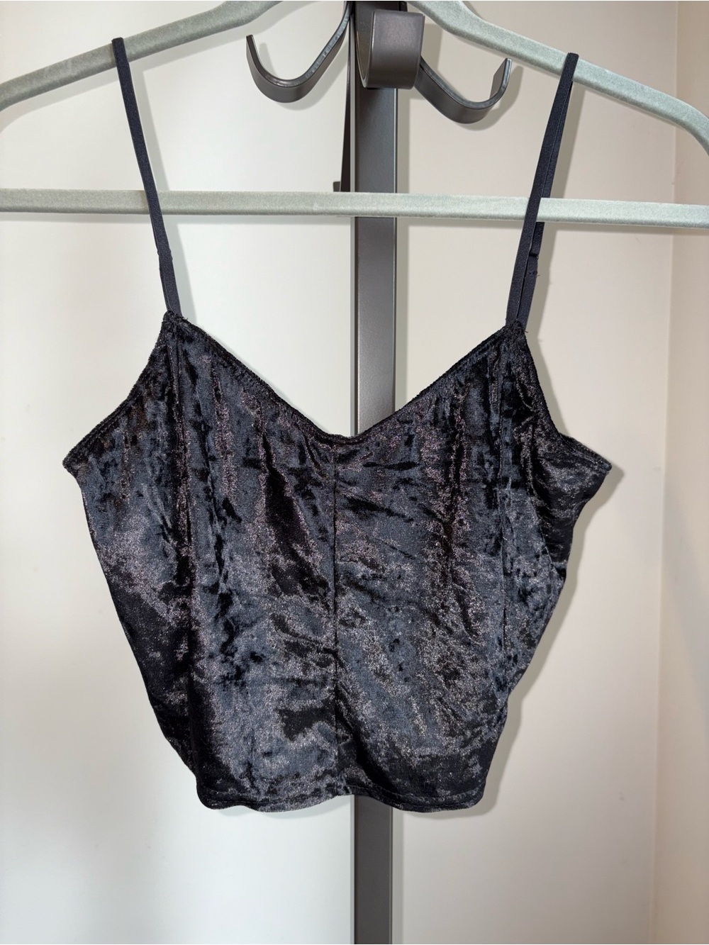 NWT Playboy Black Crushed Velvet Cami Tank Size Large Y2K Crop Top Indie Grunge